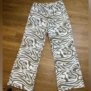 FLARED ABSTRACT JEANS SIZE L